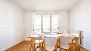 Loft lumineux avec Netflix & parking privé, proche centre Dijon - Dijon - 4