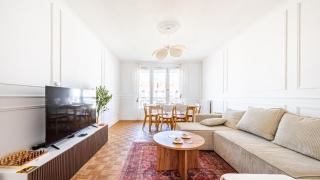 Loft lumineux avec Netflix & parking privé, proche centre Dijon - Dijon - 0