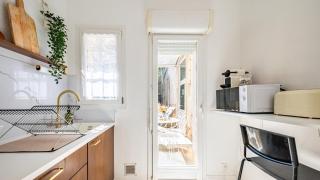 Appartement cosy avec terrasse, accès gare Dijon à pied - Digione - 1