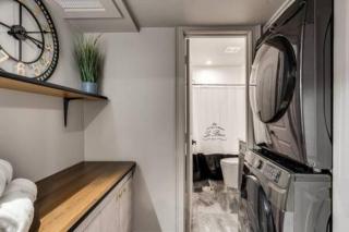 Modern Lux Dallas 1-br Apartment Patio & Hot Tub - 1