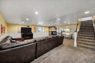 Bear Lake Red House - 1