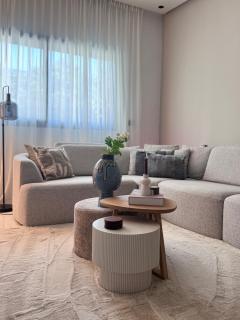 Elegant City Centre Apartment Peace & Luxury - 0