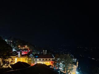 4 Bedroom Penthouse - ELEV8 - Murree - 2