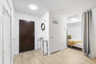 Modern & Stylish Comfort in the Heart of Toronto - 5