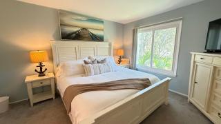 Modern Beach Home - Mins To Beach, Pool, Hot Tub - 6