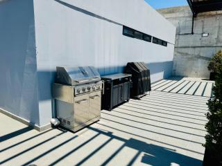 Modern 2BR View Pool & Amenities Near Telmex - 1