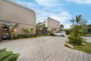 Modern 3BR Villa Private Pool Serangan Beach -  - 8