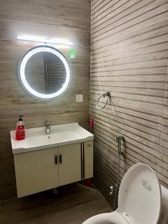 Park 2BHK mountain view for family - 8