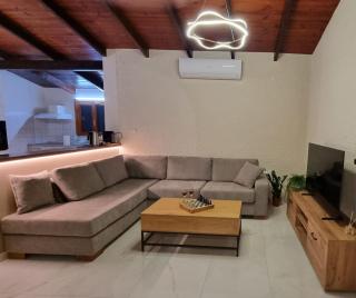The Garden Villa - 2