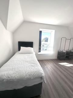 2 Bedroom Flat in Marlborough House Cardiff Centre - Cardiff - 9