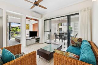The Trinity Duo - Resort Comfort near Beach & Dining - Trinity Beach - 0