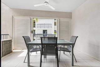 The Trinity Duo - Resort Comfort near Beach & Dining - Trinity Beach - 1