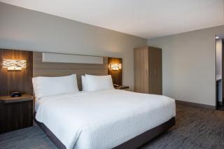 Holiday Inn Express & Suites Bradenton East-Lakewood Ranch by IHG - 2
