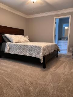 Cozy Stay Near DT with Deck and Yard - Winston-Salem - 5