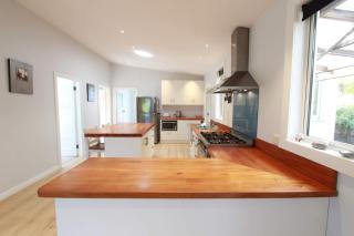 Pohara Valley Retreat - Modern & Relaxing Stay - Pohara - 8