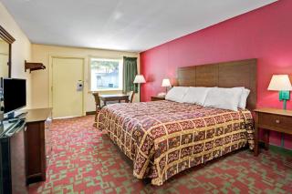 Days Inn by Wyndham Elizabeth City - Elizabeth City - 5