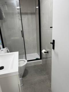 Peaceful Luton Apartment with Electric Heating WiFi - Luton - 5