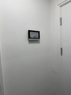 Peaceful Luton Apartment with Electric Heating WiFi - Luton - 1