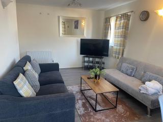 Cozy Brimfield Road, Purfleet Apartment RM19 1RQ - Purfleet - 0