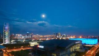 InterContinental Beijing Beichen by IHG l Walking Distance to Bird's Nest & Water Cube & Metro Station l Interconnected with China National Convention Center l Award-winning Club Lounge with Mixologist l Direct Metro Line to Wangfujing - Beijing - 5