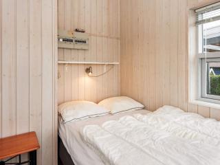 4 person holiday home in Rønde-By Traum - Rønde - 2