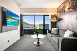 Spacious Apartment in Heart of Southbank - 0