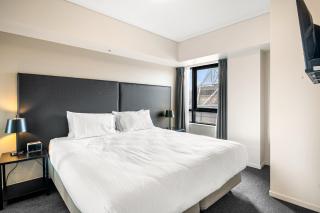Spacious Apartment in Heart of Southbank - 9