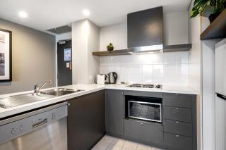Spacious Apartment in Heart of Southbank - 8