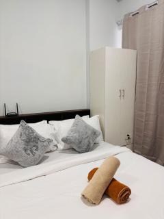 WV 25 Minimalist Chic Stay - 8