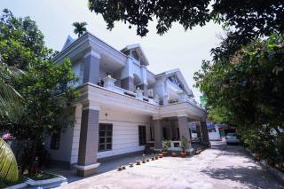 Sylvan Premium Guest House - 5