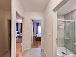 White Homes Apartments • Central Point - Podgorica - 7