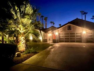 Palm Breezes - 9