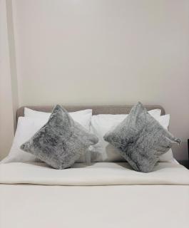 WV 28 Serene Balcony Spot - 5