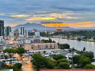 24hr Check In Riverine High Floor Luxury Stay 5Pax Kuching Waterfront View from Balcony - Kuching - 4