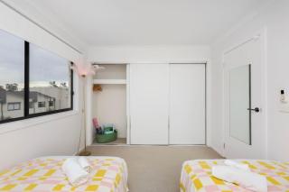3BR Family Home - Urban West Footscray Haven - 3