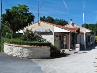 Mobil-home cosy 4 pers avec terrasse - API-1-52-750 - Sireuil - 1