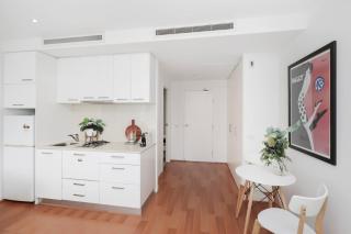 Modern 1BR Apartment in Melbourne CBD - Free Tram Zone - Melbourne - 3