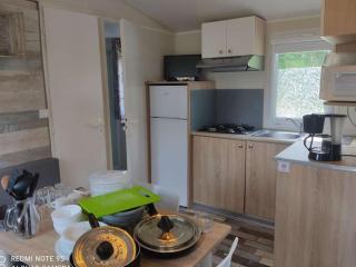 Mobil home avec terrasse, 6 pers, 2 chambres - API-1-52-545 - La Cassagne - 9