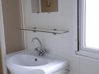 Mobil-home cosy avec terrasse pour 2 personnes - API-1-52-351 - 5