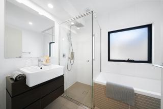 Trendy Newtown Home Near CBD Cafes & Dining - Sydney - 2