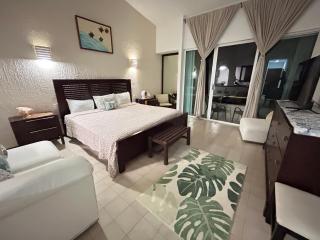 Solymar Beach Condos - 4