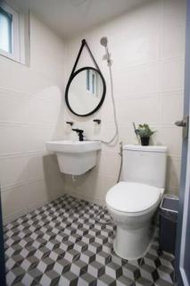 Terrace Stay with 10 Rooms 7 Bathroom - 3
