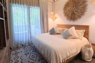 New 2Bdr unit step away from Caribbean beaches - 0