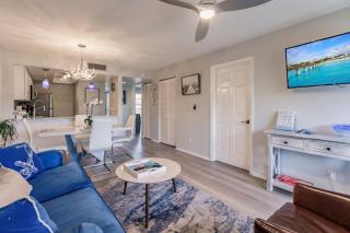 Park Shore Resort- BLDG I 351 - Remodeled - 0