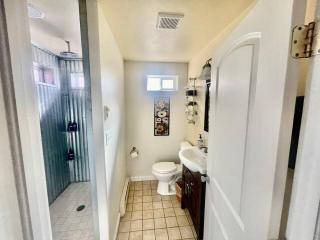 Moosewood Cottage - Hot Tub, Downtown, Dog Friendly - 3