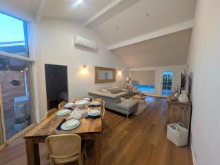 Villa Salina - 150m to One Mile Beach - 2