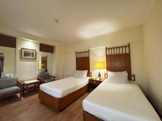 Bangkok Palace Hotel - 3