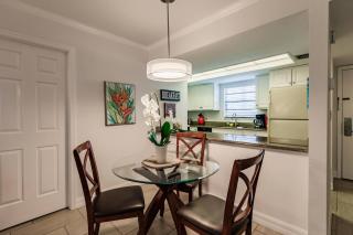 Park Shore Resort-Deluxe Top Floor, BLDG E 332 - 7