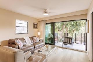 Park Shore Resort, BLDG G 241 - Great Views - 8