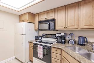 Park Shore Resort, BLDG G 241 - Great Views - 5